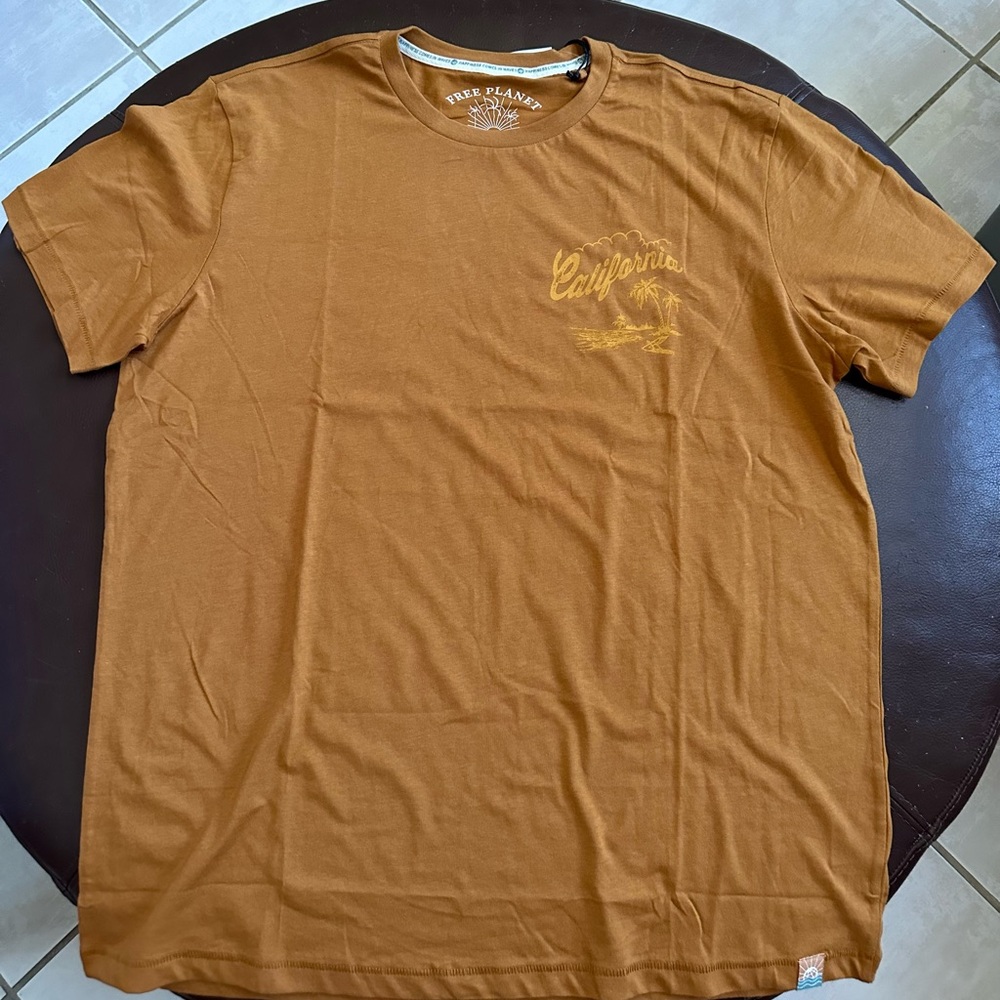 BOGO NWT Free Planet Men’s CALIFORNIA Organic Cotton T-shirt Sz L Surf/Gift
